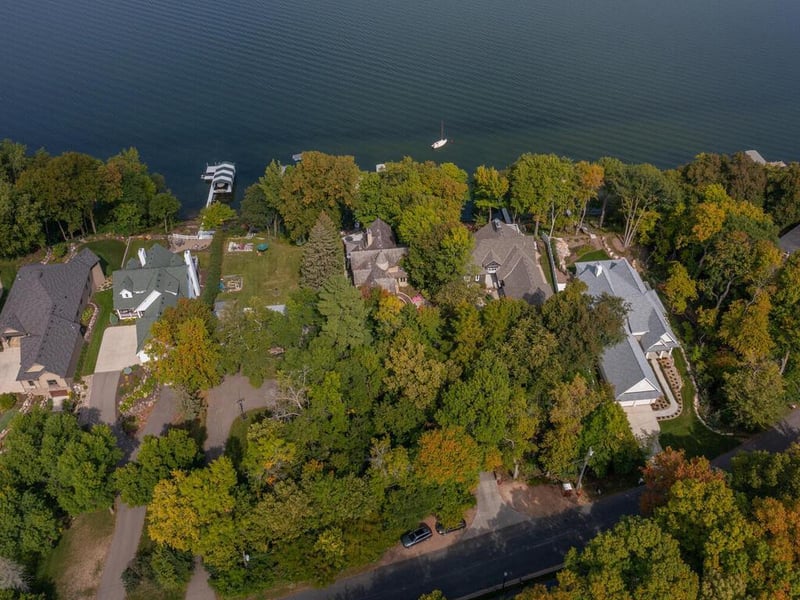 736 Old Beach Ln, Waconia, MN 55387