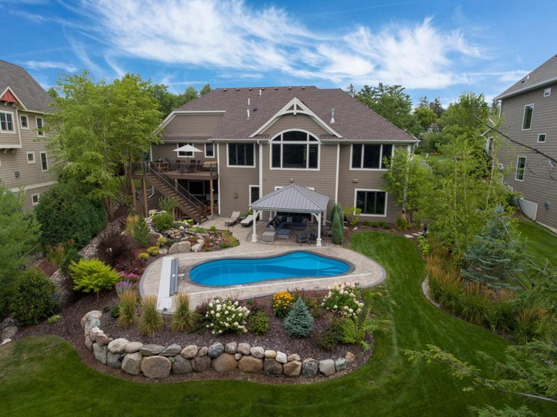 6624 Alder Way, Chanhassen, MN 55317