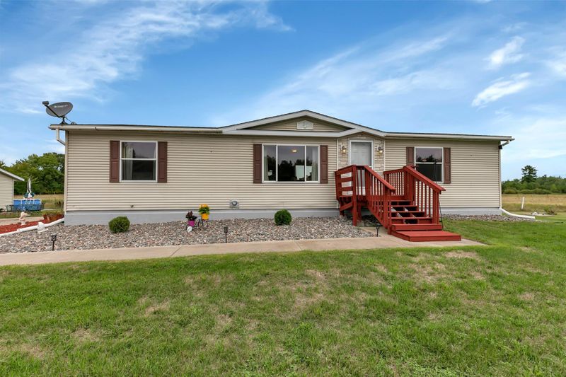 10208 130th St, Milaca, MN 56353