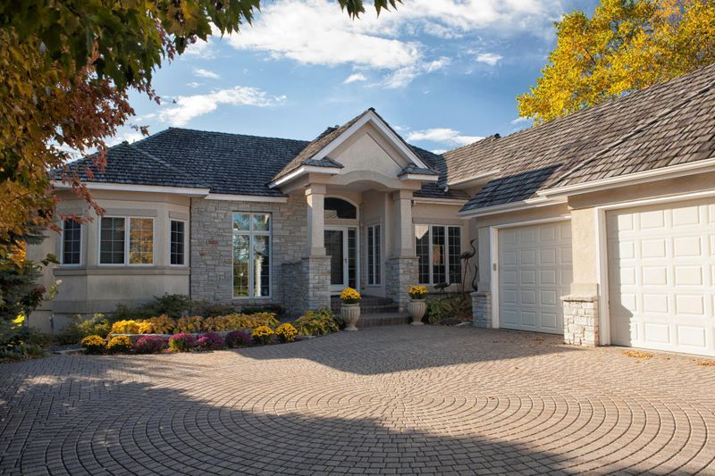 17639 Bearpath Trl, Eden Prairie, MN 55347