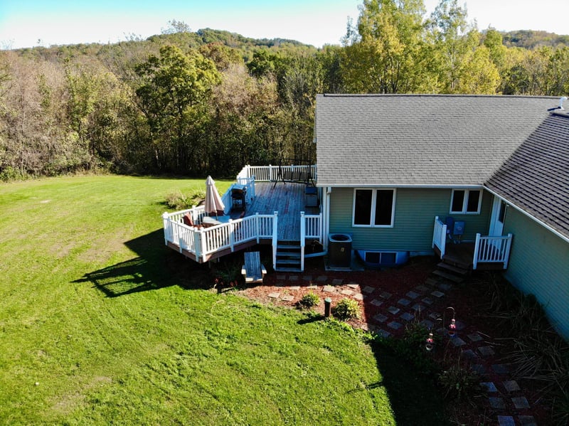 W23530 American Heights Ln, Arcadia, WI 54612