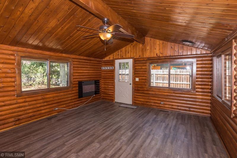 29822 Canary Ln, Breezy Point, MN 56472