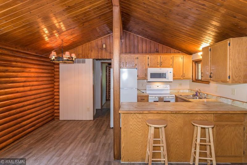 29822 Canary Ln, Breezy Point, MN 56472