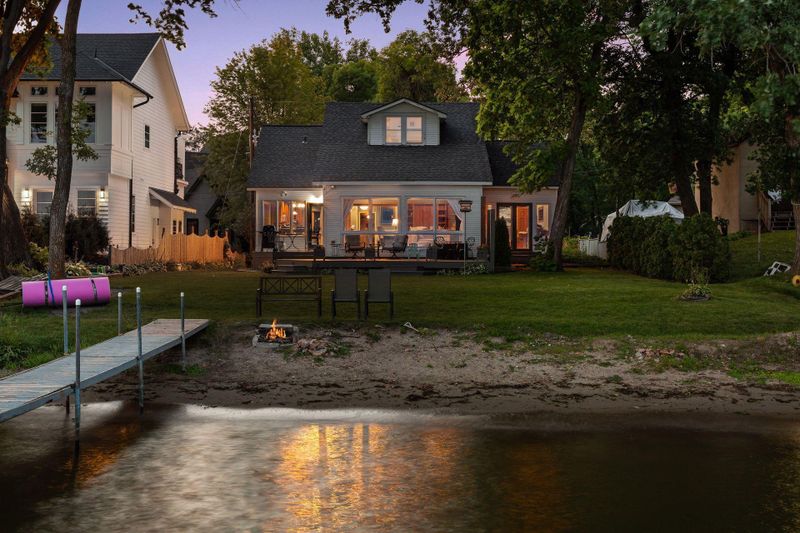 1390 Rest Point Rd, Mound, MN 55364