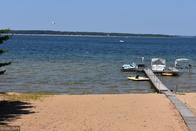 10478 Pine Rd, Nisswa, MN 56468