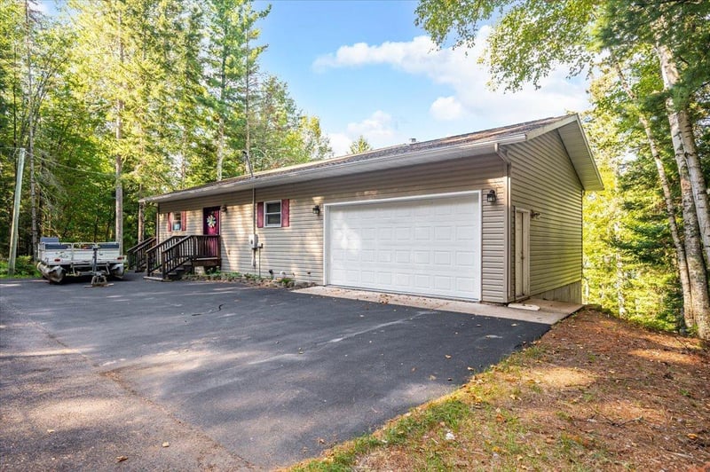 11143 S Engstad Rd, Solon Springs, WI 54873