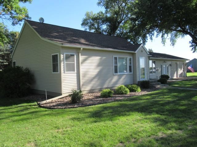 22638 County Road 4, Lamberton, MN 56152