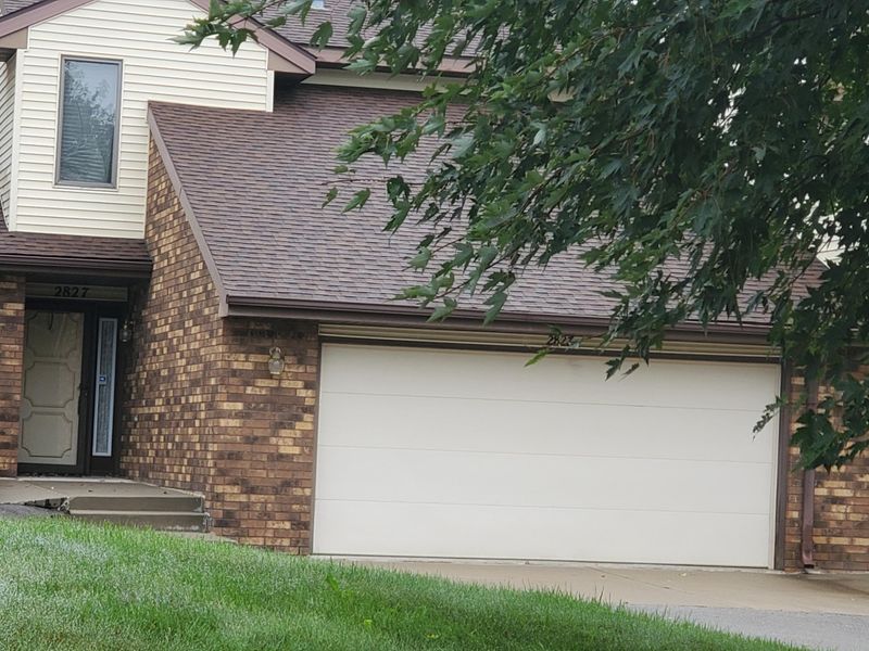 2827 26th St NW, Rochester, MN 55901