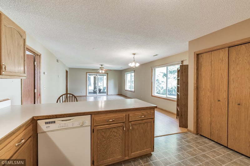 30232 Regal Ave, Shafer, MN 55074