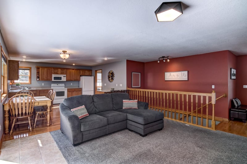 26201 W 3rd Ave, Eleva, WI 54738