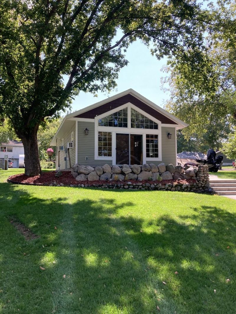 1311 S Darling Dr NW, Alexandria, MN 56308