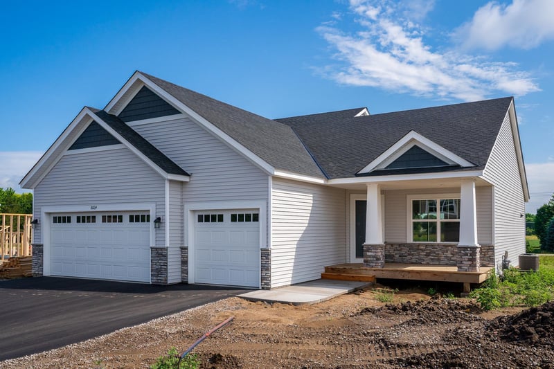 8804 Farmstead Ave, Monticello, MN 55376