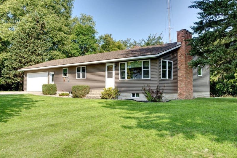7251 135th St SW, Raymond, MN 56282