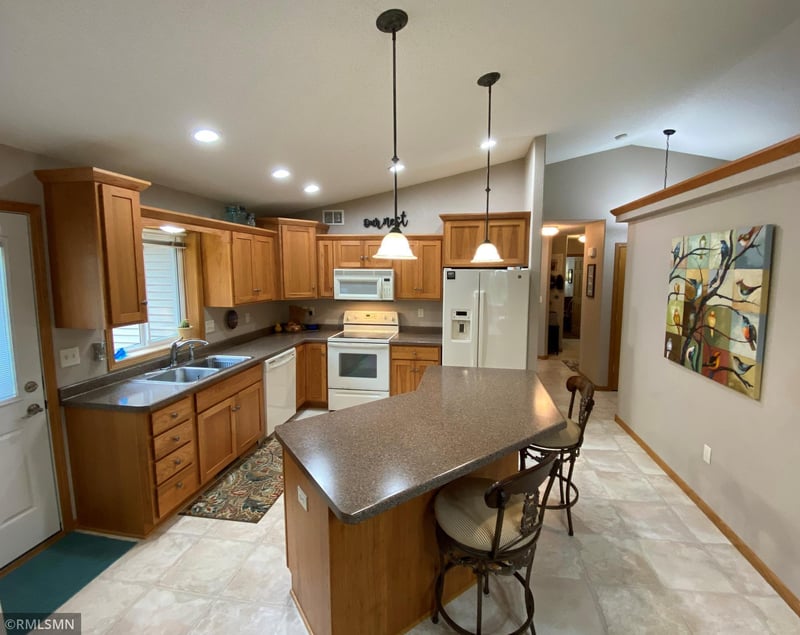 2600 County Road 8 SE, Kandiyohi, MN 56251