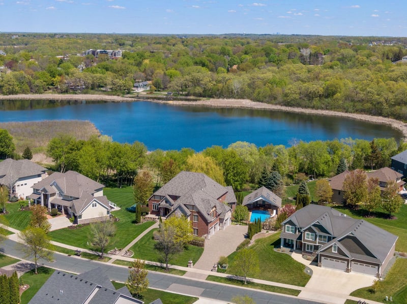 8217 Trillium Ln, Victoria, MN 55386
