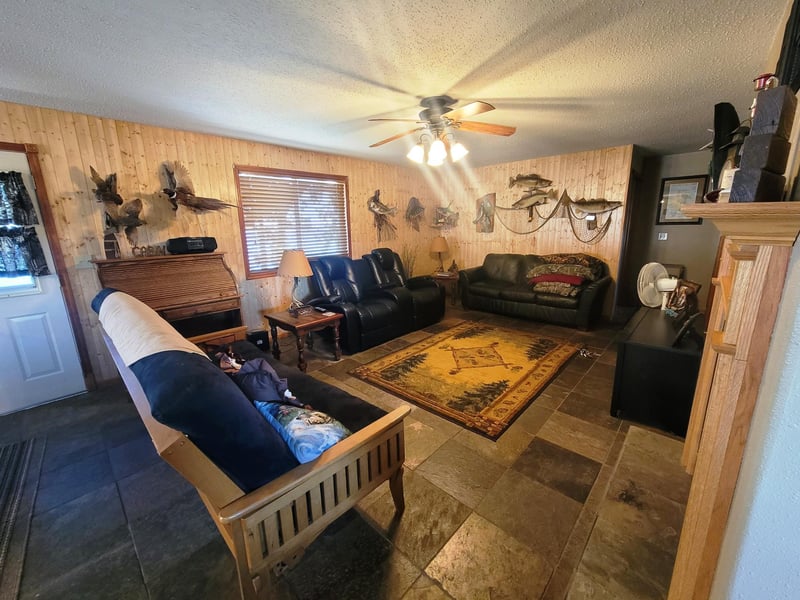 68 Shady Rest Rd, Garvin, MN 56132