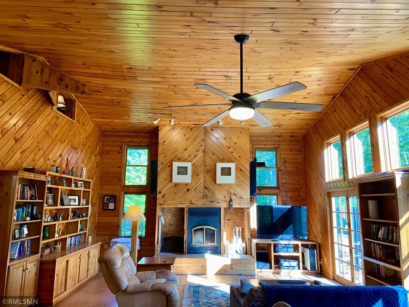 4102 Stadin Rd, Holyoke, MN 55749