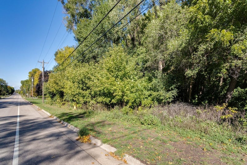 13xx County Road C E, Maplewood, MN 55109