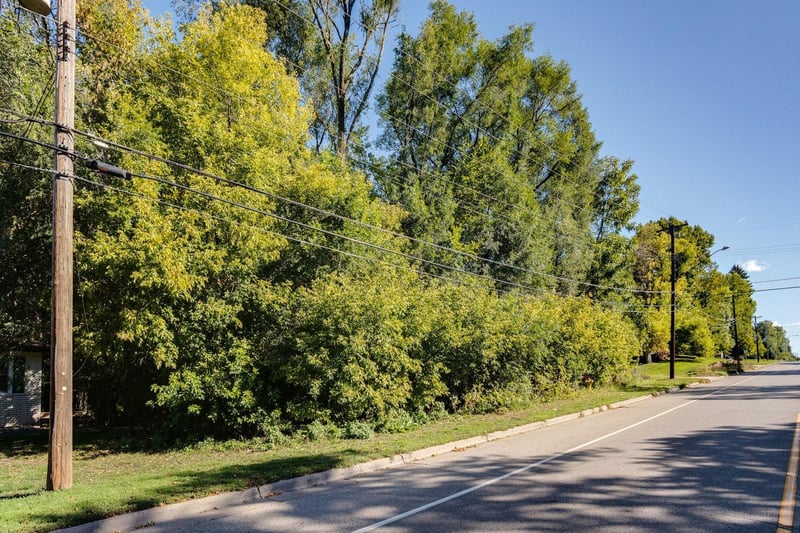 13xx County Road C E, Maplewood, MN 55109