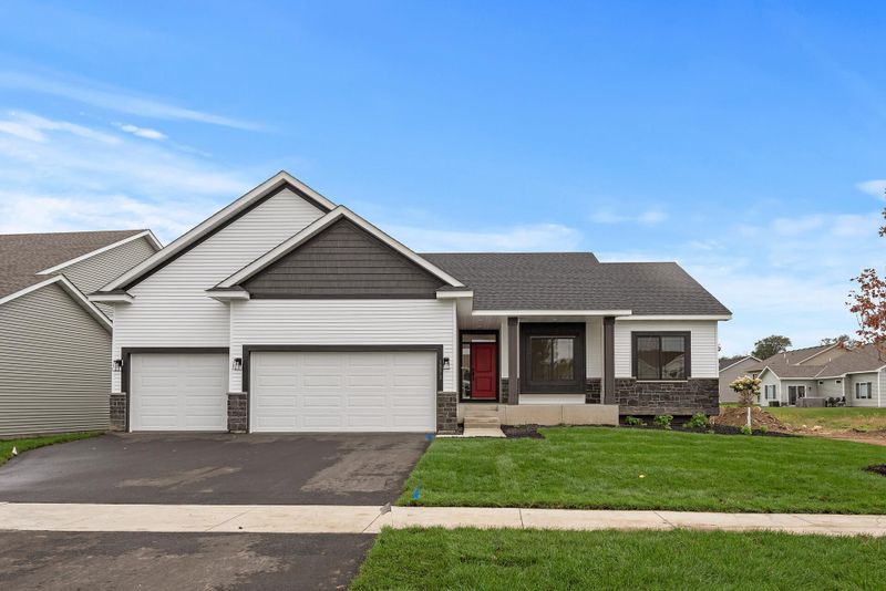 1371 Bridgewater Pw, Dundas, MN 55019