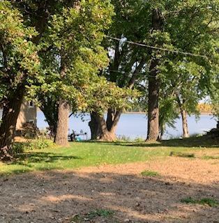 2445 Auburn Dr, Victoria, MN 55386