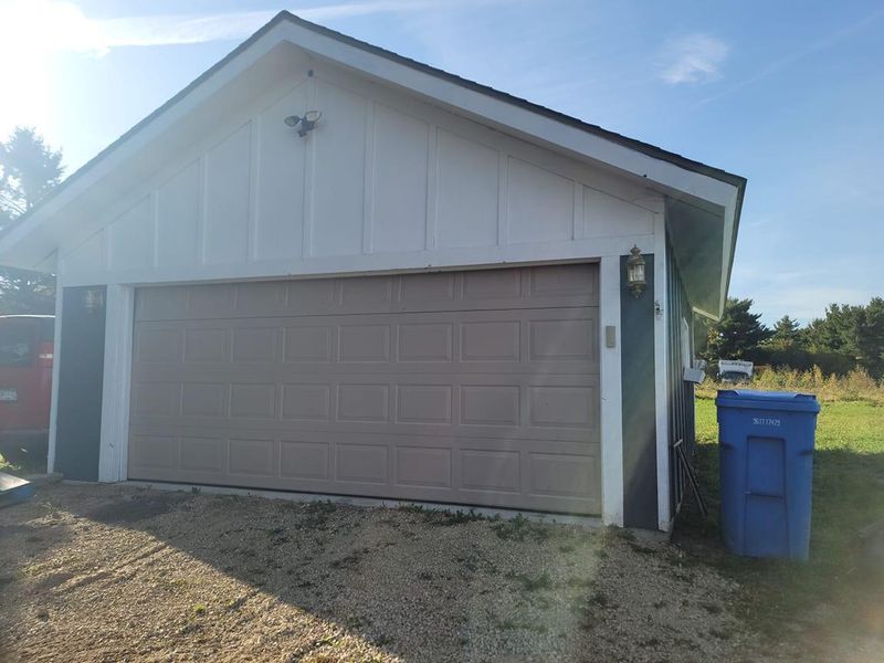 20687 County Road 33, Altura, MN 55910
