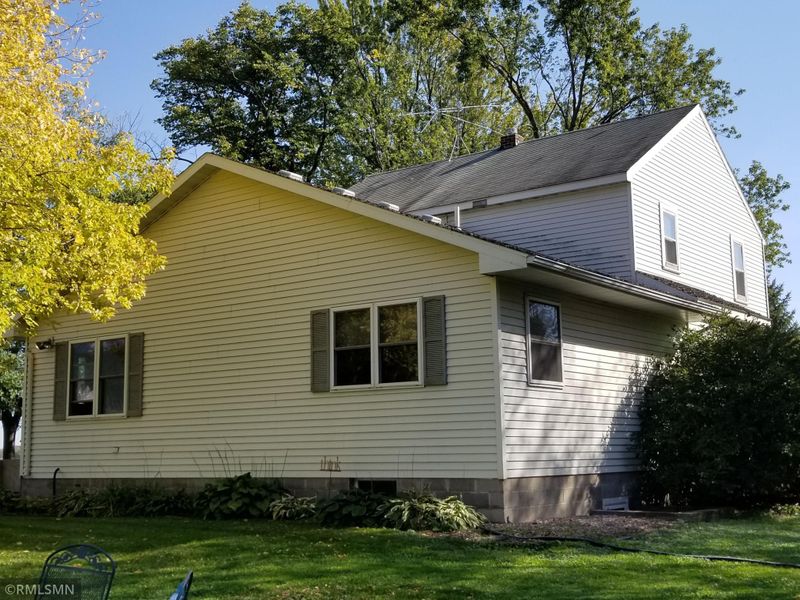 3068 Us Highway 212, Plato, MN 55370