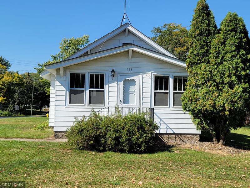 398 Maine St S, Bayport, MN 55003