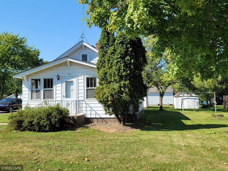 398 Maine St S, Bayport, MN 55003