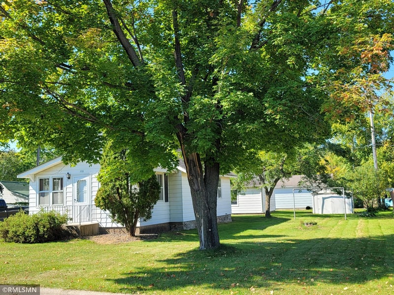 398 Maine St S, Bayport, MN 55003