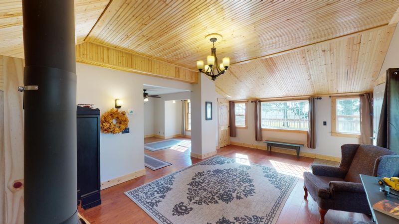 76765 590th Ave, Alpha, MN 56111