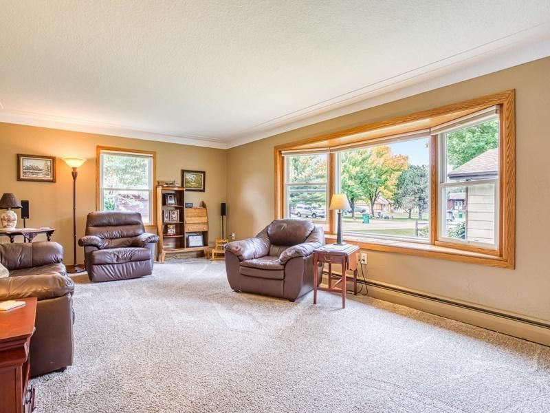 801 Windward Way, Little Canada, MN 55109