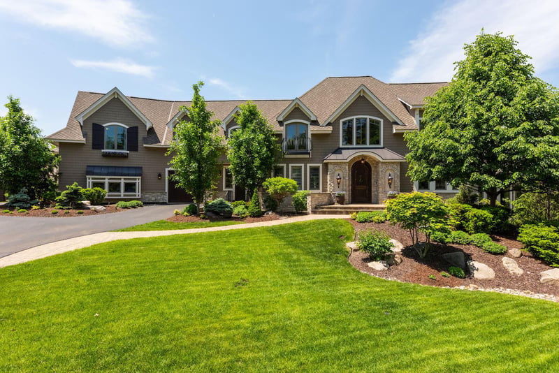 5 Spur Rd, Edina, MN 55436