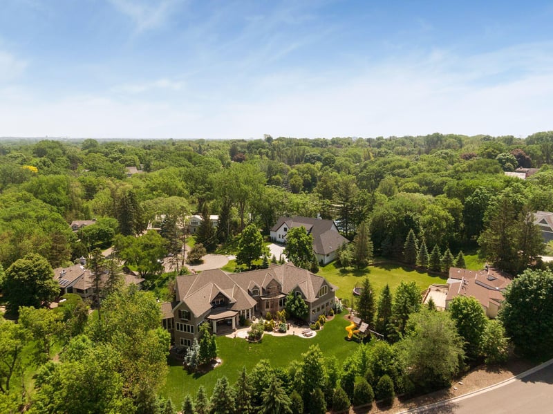 5 Spur Rd, Edina, MN 55436