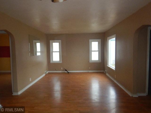 12 1st Ave NE, Plato, MN 55370