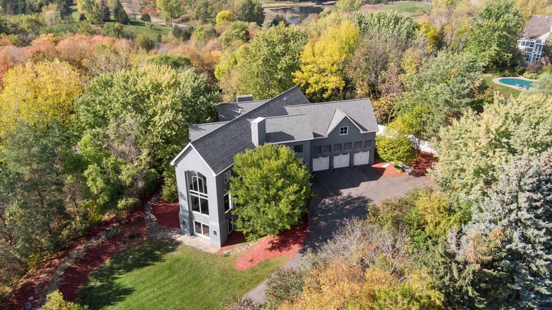 1450 W Farm Rd, Chaska, MN 55318