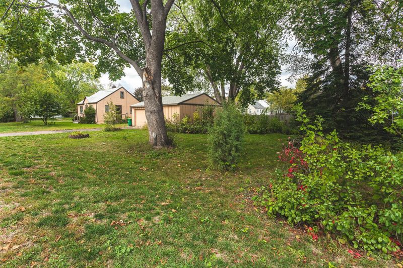 4400 Xenia Ave N, Crystal, MN 55422