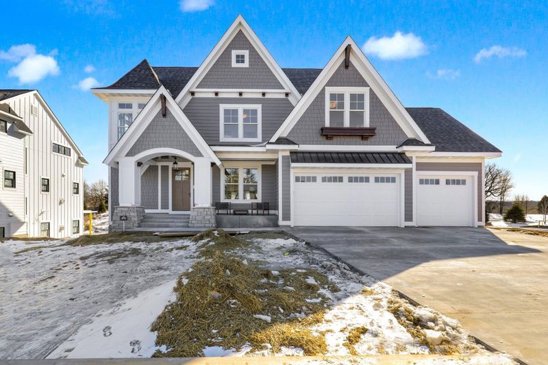 4006 Haven Woods Ct, Eagan, MN 55123