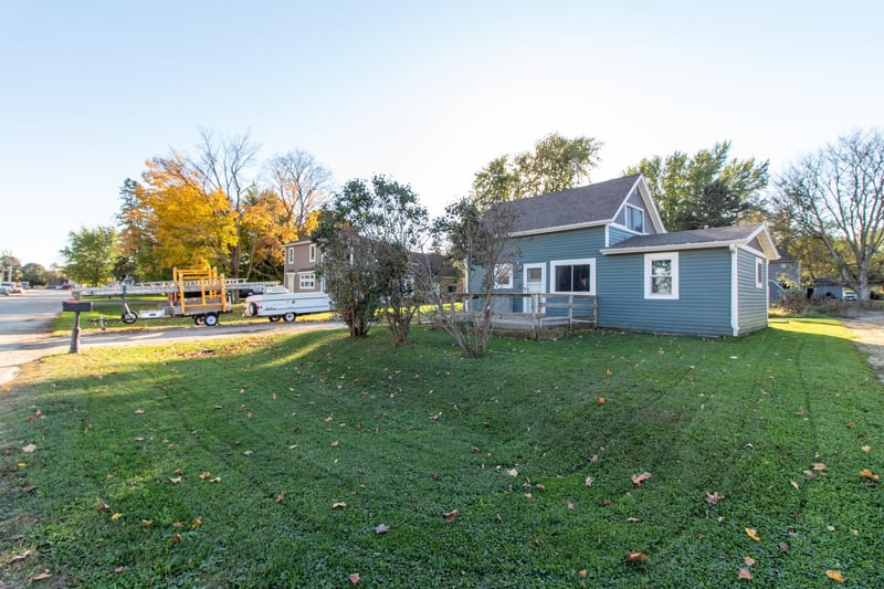 125 Center Ave N, Elgin, MN 55932