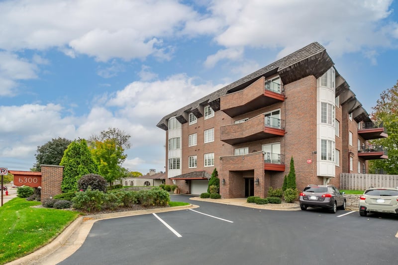 6300 Xerxes Ave S #22, Edina, MN 55423