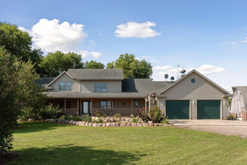 28351 370th St, Le Sueur, MN 56058