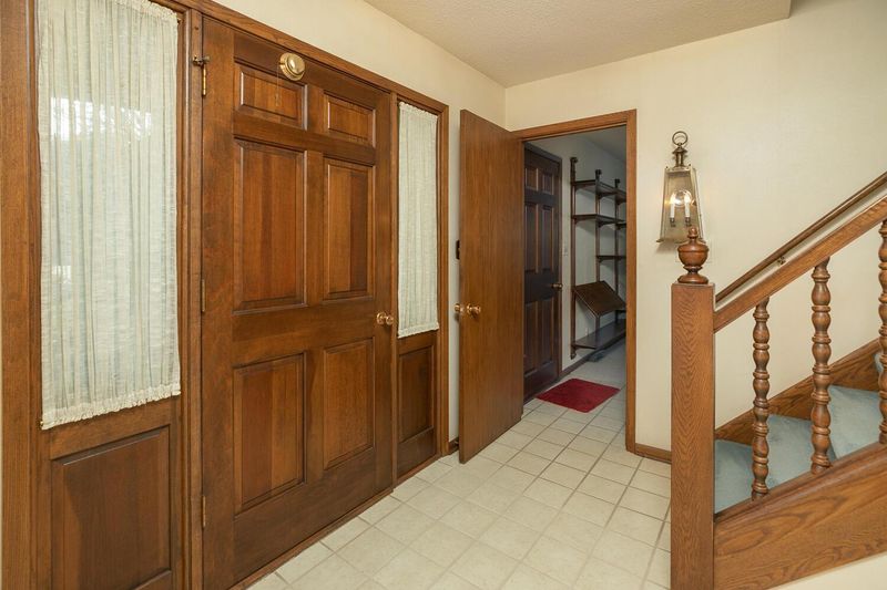 636 12th St SE, Owatonna, MN 55060