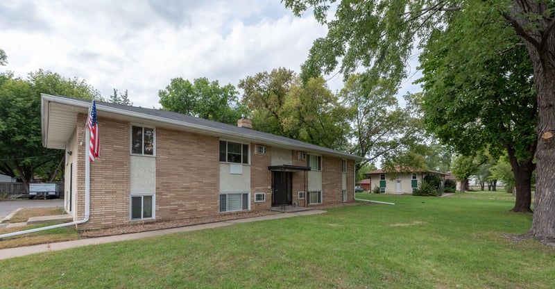 5115 Edgewood Ave N, Crystal, MN 55428