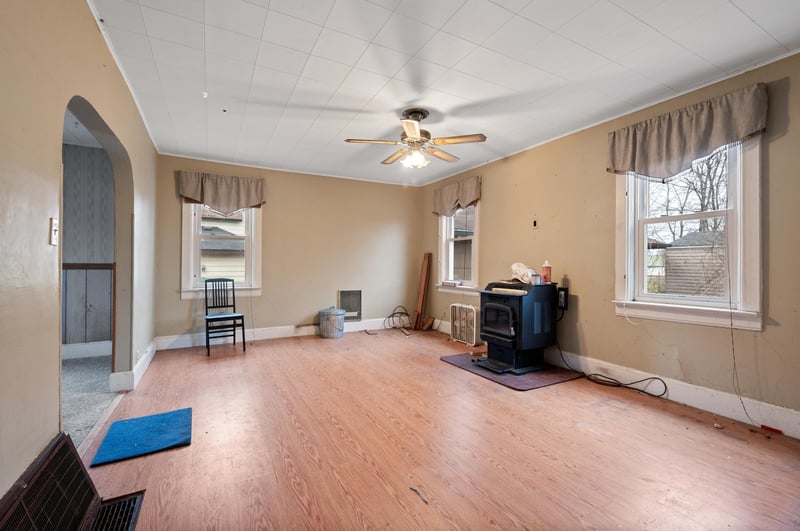 137 W Borden Ave, Buffalo Lake, MN 55314