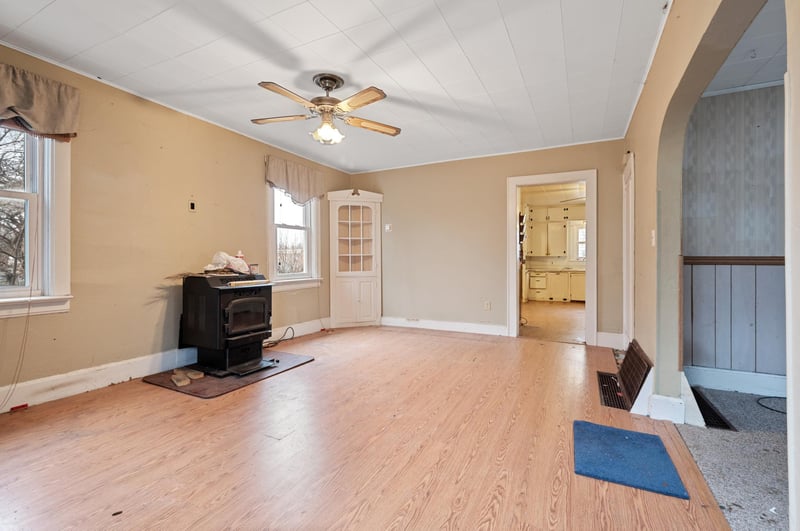 137 W Borden Ave, Buffalo Lake, MN 55314