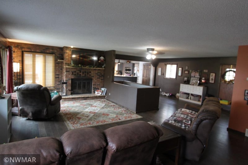 35726 180th St NE, Goodridge, MN 56725