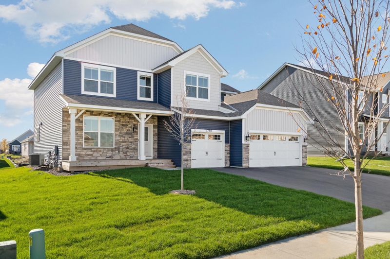 1794 Astoria Dr, Shakopee, MN 55379