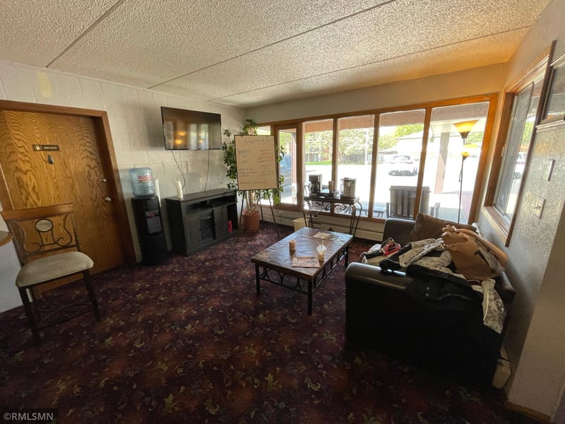 130 14th Ave NE, Saint Cloud, MN 56304