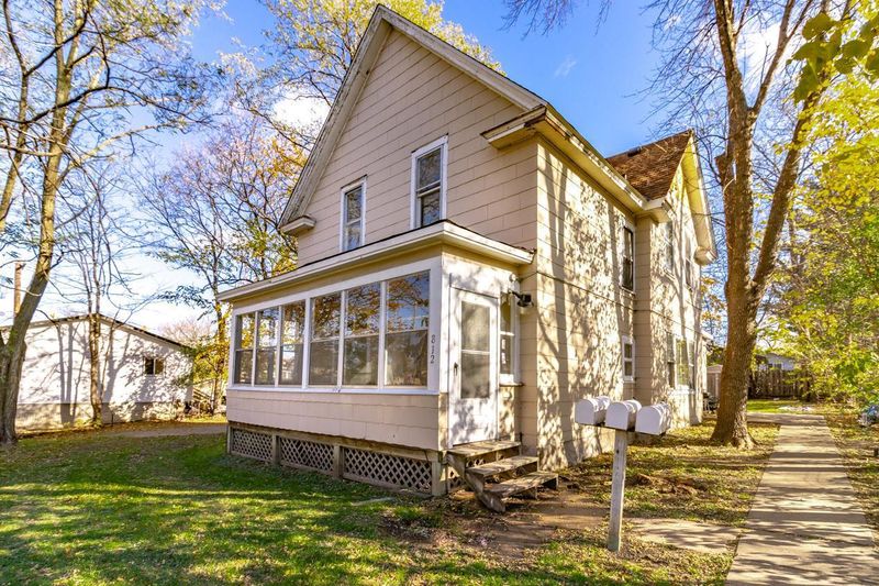 812 Atlantic St, Saint Paul, MN 55106