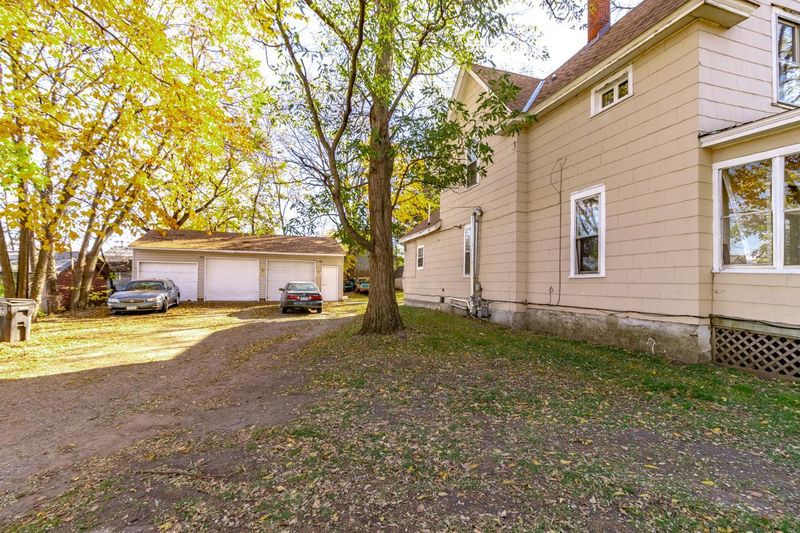 812 Atlantic St, Saint Paul, MN 55106